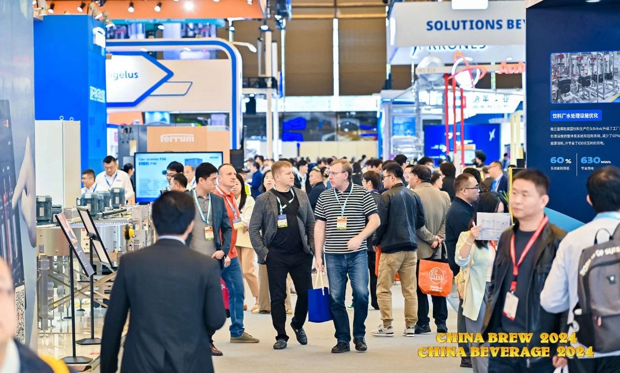 本年度再次亮相酒飲大展，雷茨磁浮冷水機（熱泵）等深受酒飲行業青睞！